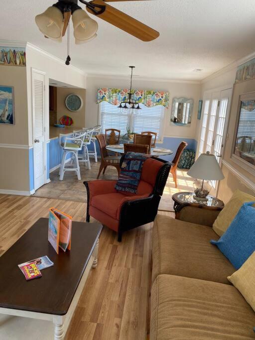Beach Breeze 3, Pet Friendly, Walking Distance To Atlantic Ocean Free Parking Myrtle Beach Buitenkant foto