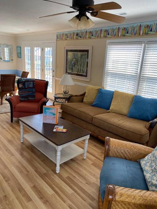 Beach Breeze 3, Pet Friendly, Walking Distance To Atlantic Ocean Free Parking Myrtle Beach Buitenkant foto