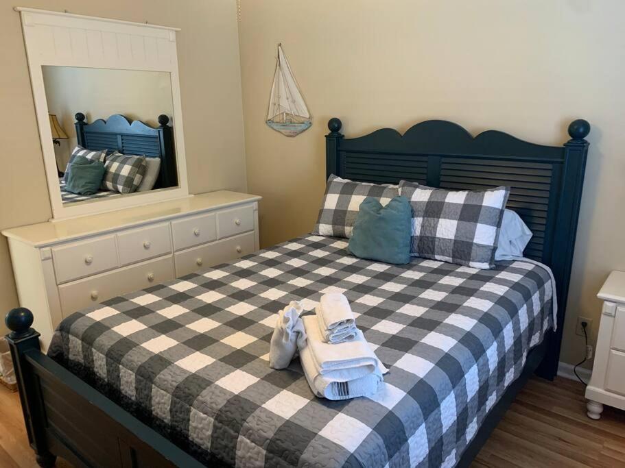 Beach Breeze 3, Pet Friendly, Walking Distance To Atlantic Ocean Free Parking Myrtle Beach Buitenkant foto